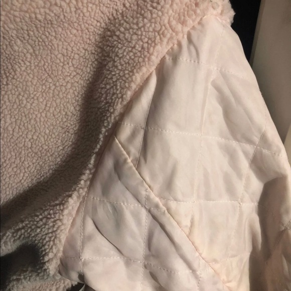 Levi’s Ex boyfriend Pink Sherpa Trucker Jacket - Picture 7 of 7